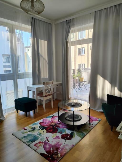 Daire Studio With Balcony In Vinohrady *
